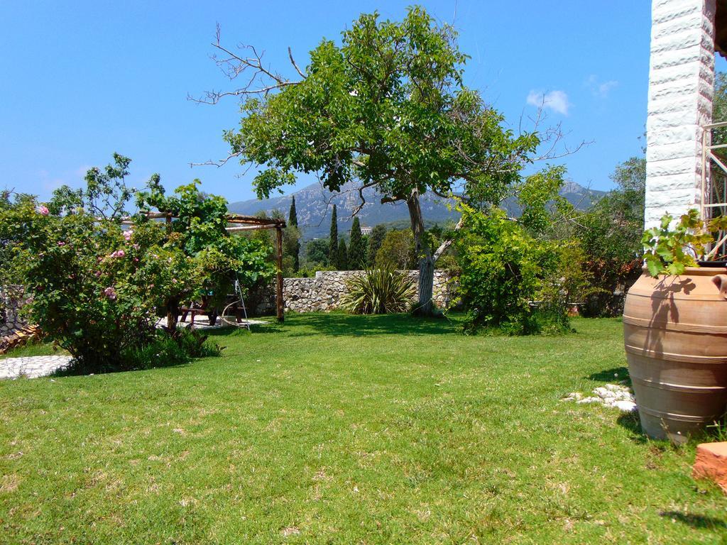 Villa Grecia لياباديس المظهر الخارجي الصورة